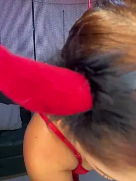 Snapshot of yey_bdsm chatting on March 16, 12:23 am yey bdsm online show from March 16, 12:23 am