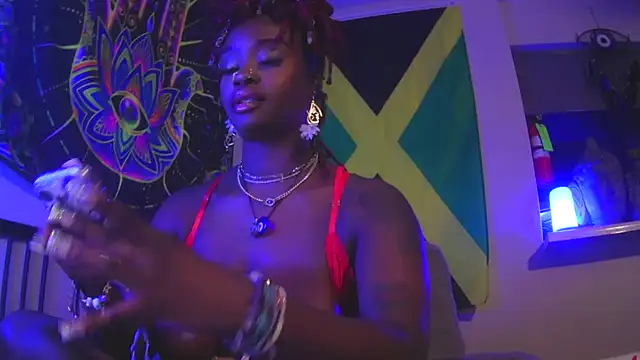 Tatithegoddess online show from January 2, 8:28 am