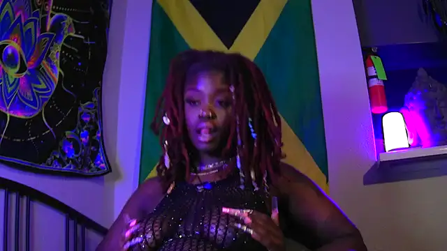 Tatithegoddess online show from January 5, 11:15 am