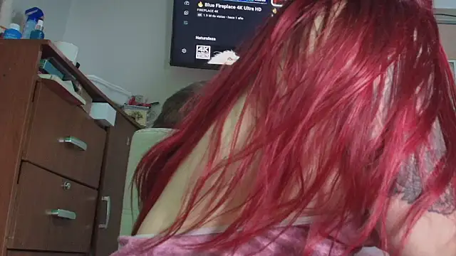 Snapshot of Maylin_2024 chatting on October 28, 6:54 pm Maylin 2024 online show from October 28, 6:54 pm