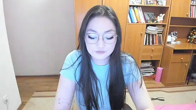 Snapshot of nliki4506 chatting on December 9, 6:14 pm nliki4506 online show from December 9, 6:14 pm