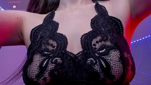 Snapshot of Ich_Bin_Julia chatting on February 7, 6:34 pm Ich Bin Julia online show from February 7, 6:34 pm