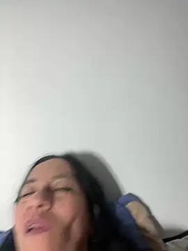 Freya Artemisa online show from March 6, 8:30 am