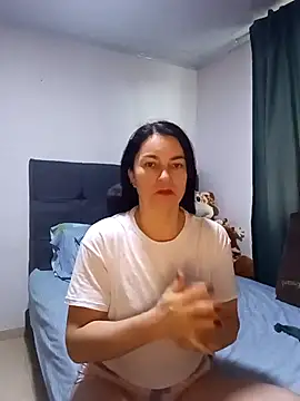 Snapshot of renata_hot1 chatting on March 21, 9:56 pm renata hot1 online show from March 21, 9:56 pm