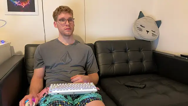 BlueEyedTallGuy94 online show from December 23, 6:11 am