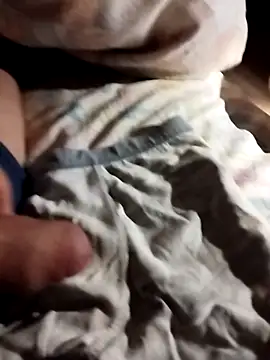 Snapshot of Grig1982 chatting on October 28, 5:04 pm Grig1982 online show from October 28, 5:04 pm