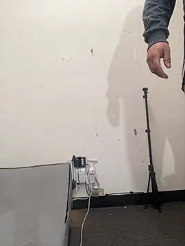 Snapshot of MiamiBang chatting on February 1, 11:54 am MiamiBang online show from February 1, 11:54 am