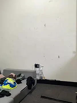 Snapshot of MiamiBang chatting on February 3, 1:19 pm MiamiBang online show from February 3, 1:19 pm