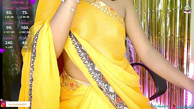 Snapshot of Hot_chocolate__ chatting on December 29, 10:03 pm Hot chocolate online show from December 29, 10:03 pm