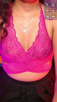 Snapshot of Hot_chocolate__ chatting on November 11, 5:24 pm Hot chocolate online show from November 11, 5:24 pm