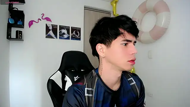 Snapshot of Tayson_Rivers chatting on September 14, 3:00 pm Tayson Rivers online show from September 14, 3:00 pm