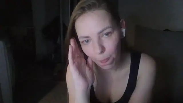 AnnaDiamond1 online show from March 29, 12:21 am