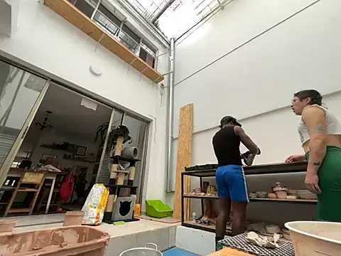 Siriss boyrag online show from January 10, 5:15 pm