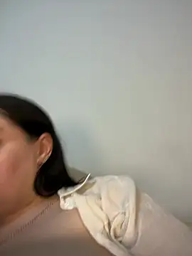 Evelinia online show from February 20, 8:14 pm