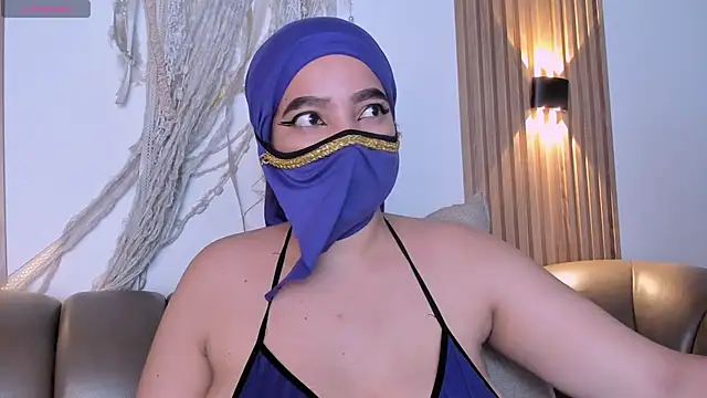 malak nanyy online show from March 18, 10:29 am