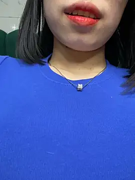 Snapshot of Bella_babei01 chatting on January 11, 5:51 pm Bella babei01 online show from January 11, 5:51 pm