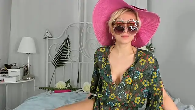 SakuFox online show from March 11, 7:14 pm