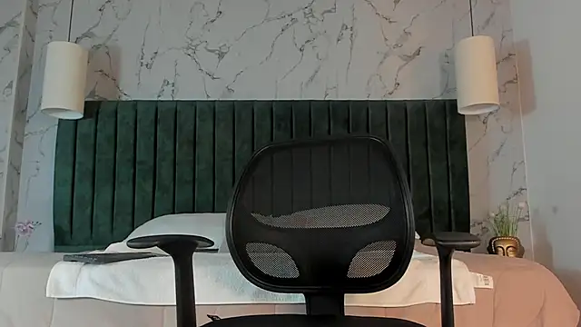 Ian Daviz online show from March 21, 8:50 pm