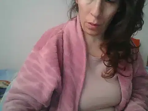 Snapshot of hairygirl80 chatting on March 18, 8:36 am hairygirl80 online show from March 18, 8:36 am