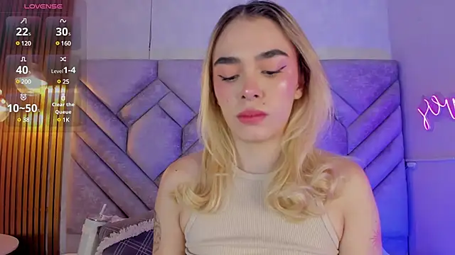 Lucy Vega online show from December 20, 11:54 am