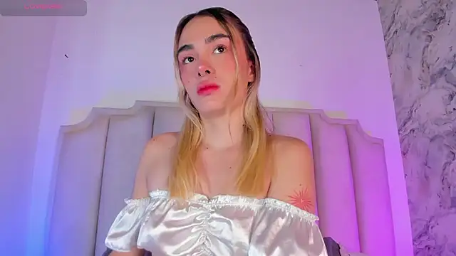 Lucy Vega online show from January 13, 5:23 am