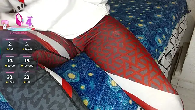 Snapshot of canela-hot34 chatting on November 6, 3:46 pm canela-hot34 online show from November 6, 3:46 pm