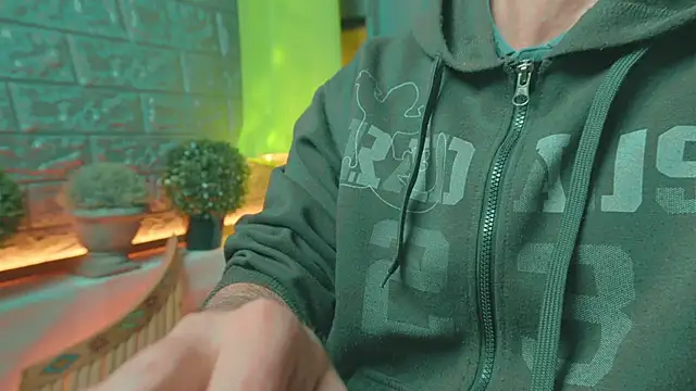 alex-volo online show from March 18, 6:57 am