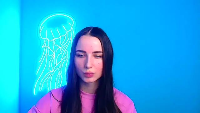 Eva Janee online show from December 4, 9:18 am