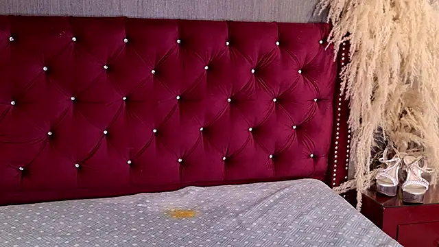 Snapshot of SeleneeEvanss chatting on November 8, 5:01 pm SeleneeEvanss online show from November 8, 5:01 pm