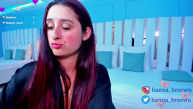 Snapshot of hannaa_brown chatting on December 5, 8:00 pm hannaa brown online show from December 5, 8:00 pm