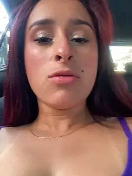 Snapshot of hannaa_brown chatting on December 10, 10:05 pm hannaa brown online show from December 10, 10:05 pm