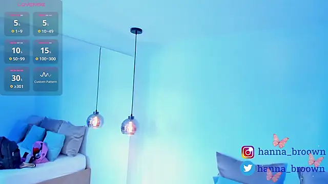 Snapshot of hannaa_brown chatting on December 31, 1:30 pm hannaa brown online show from December 31, 1:30 pm