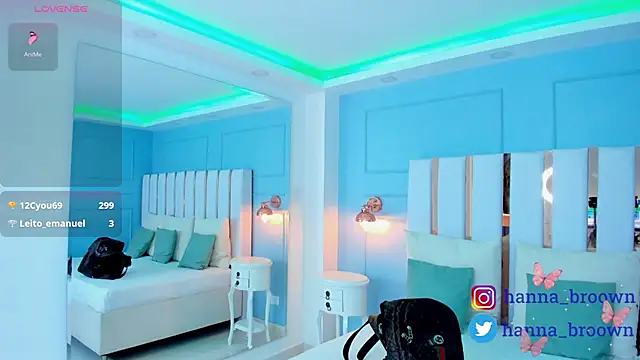 Snapshot of hannaa_brown chatting on January 24, 8:43 pm hannaa brown online show from January 24, 8:43 pm