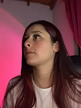 Snapshot of hannaa_brown chatting on February 11, 3:40 am hannaa brown online show from February 11, 3:40 am