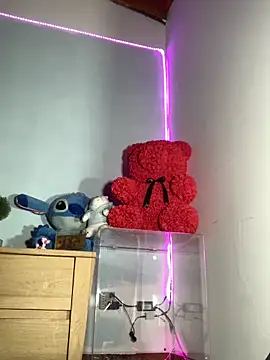 Snapshot of hannaa_brown chatting on March 9, 1:56 am hannaa brown online show from March 9, 1:56 am