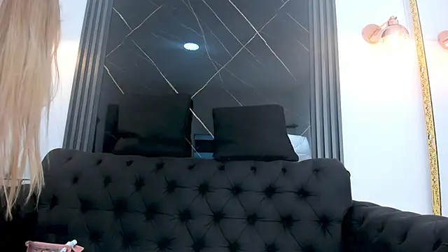 EvaaLovia1 online show from October 10, 2:05 pm