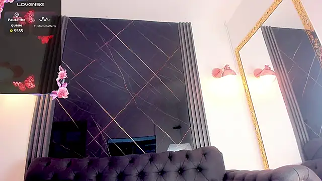 Snapshot of EvaaLovia1 chatting on November 17, 2:01 pm EvaaLovia1 online show from November 17, 2:01 pm