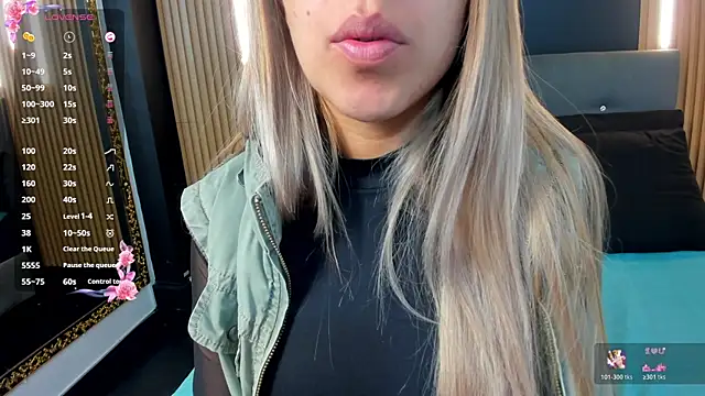 Snapshot of EvaaLovia1 chatting on January 19, 2:10 pm EvaaLovia1 online show from January 19, 2:10 pm