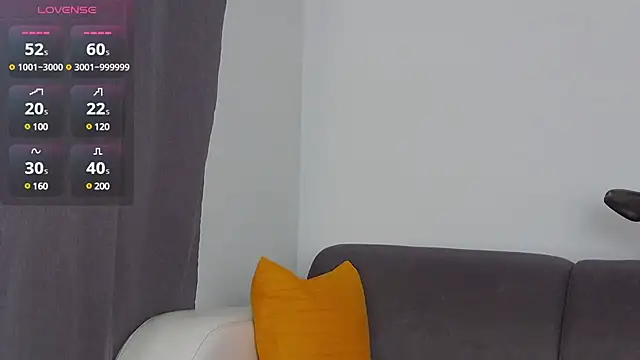 Snapshot of Nobodyforever chatting on February 13, 10:54 pm Nobodyforever online show from February 13, 10:54 pm