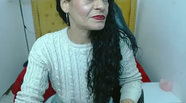 AlexandraJones  online show from February 22, 7:12 am