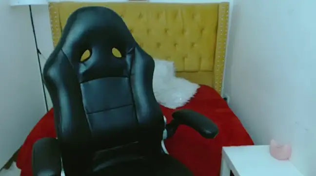 AlexandraJones  online show from February 22, 10:18 am