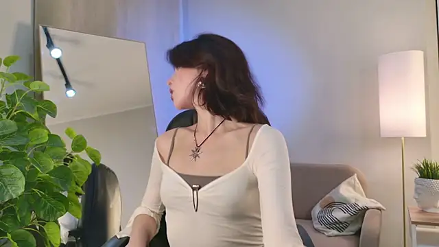 Niky  Jess online show from October 13, 2:39 pm