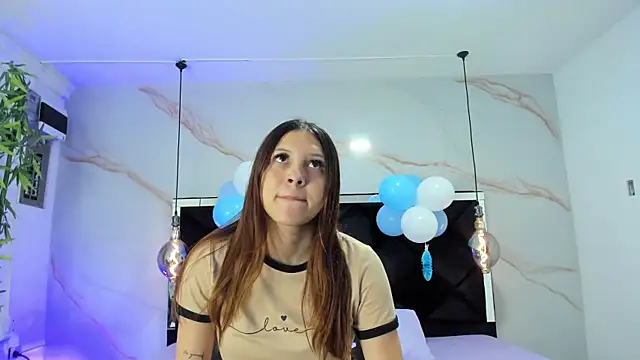 Snapshot of AngelaaCute_ chatting on September 23, 12:08 pm AngelaaCute online show from September 23, 12:08 pm