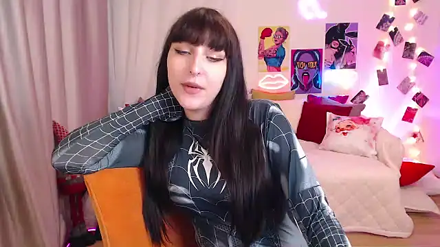 ElsaNeal online show from December 12, 9:04 pm