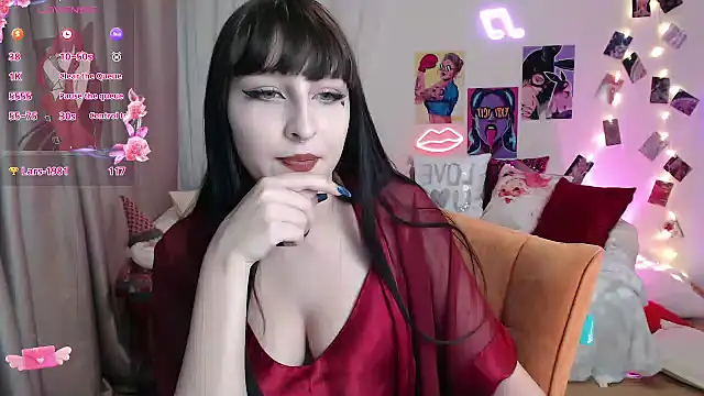 ElsaNeal online show from January 3, 6:14 pm