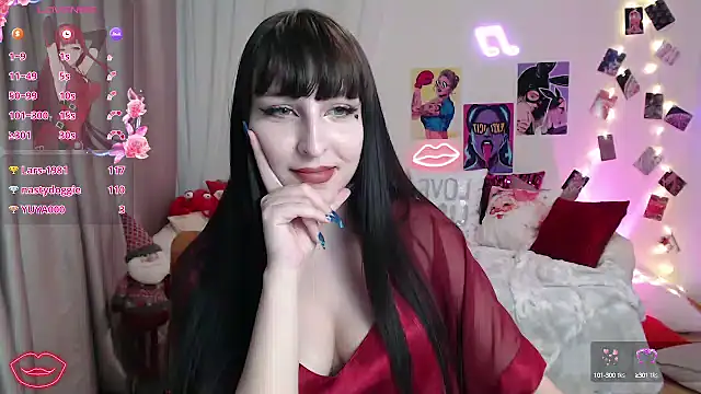 ElsaNeal online show from January 3, 10:08 pm