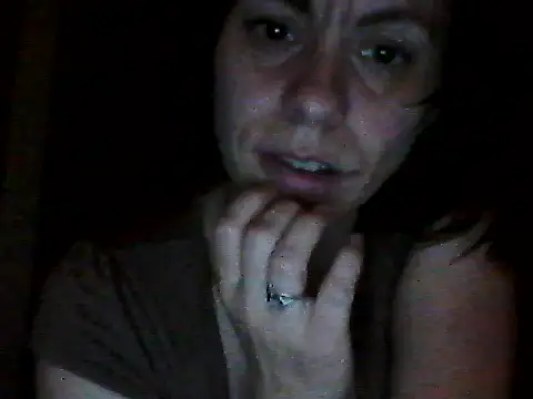 Snapshot of SweetAdela92 chatting on October 20, 6:30 pm SweetAdela92 online show from October 20, 6:30 pm