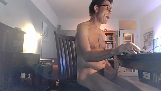 Snapshot of RolfS chatting on September 20, 9:38 pm RolfS online show from September 20, 9:38 pm