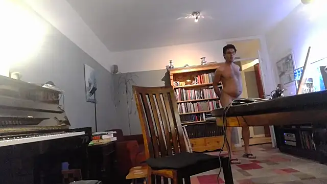 Snapshot of RolfS chatting on October 12, 9:58 pm RolfS online show from October 12, 9:58 pm