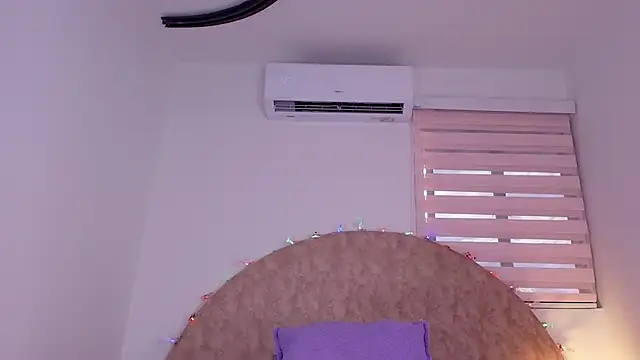 anisha x online show from December 2, 7:20 pm